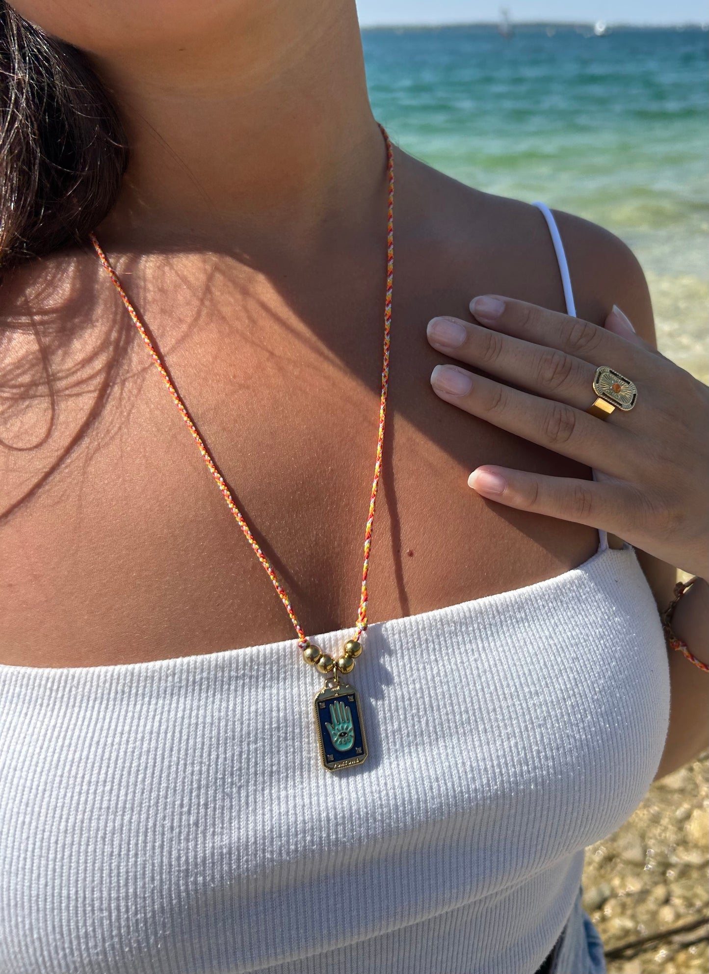 Collier Isra