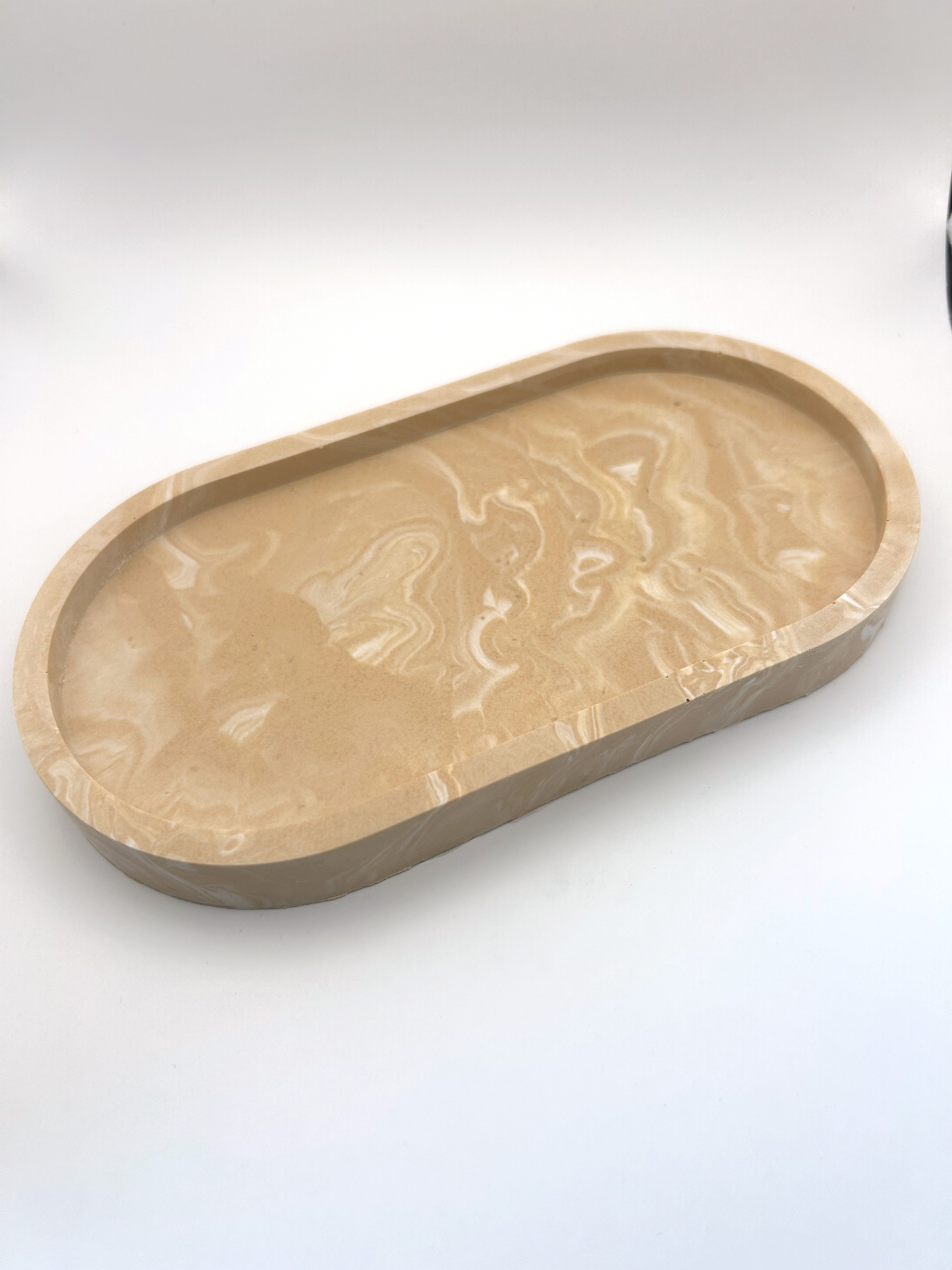 Plateau décoratif ovale en Jesmonite 19cm x 9,5cm