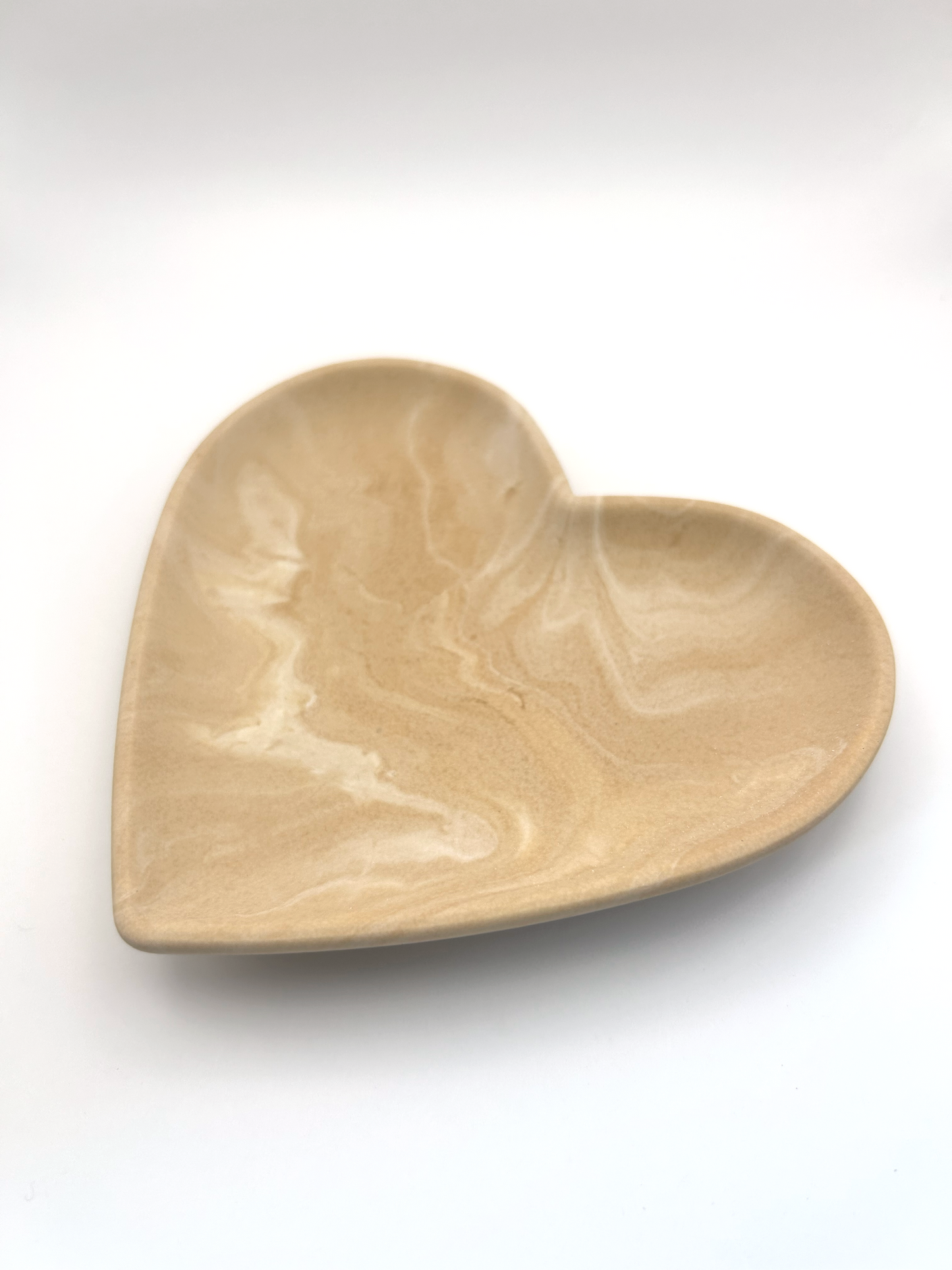 Plateau décoratif coeur en Jesmonite 12cm 12x cm