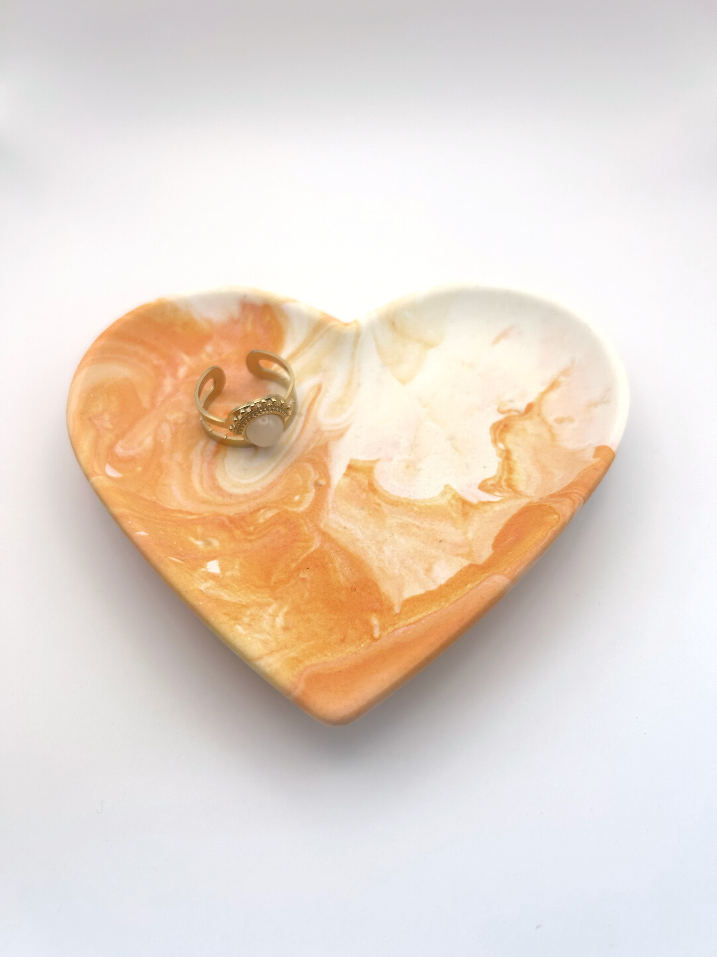 Plateau décoratif coeur en Jesmonite 12cm 12x cm